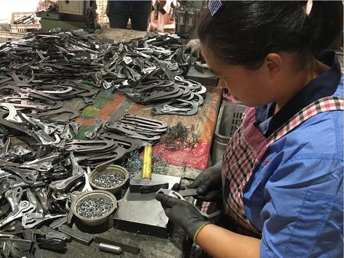 宁津县永固五金制品厂成功举办组装技能大赛，助力抗裂贴技术创新